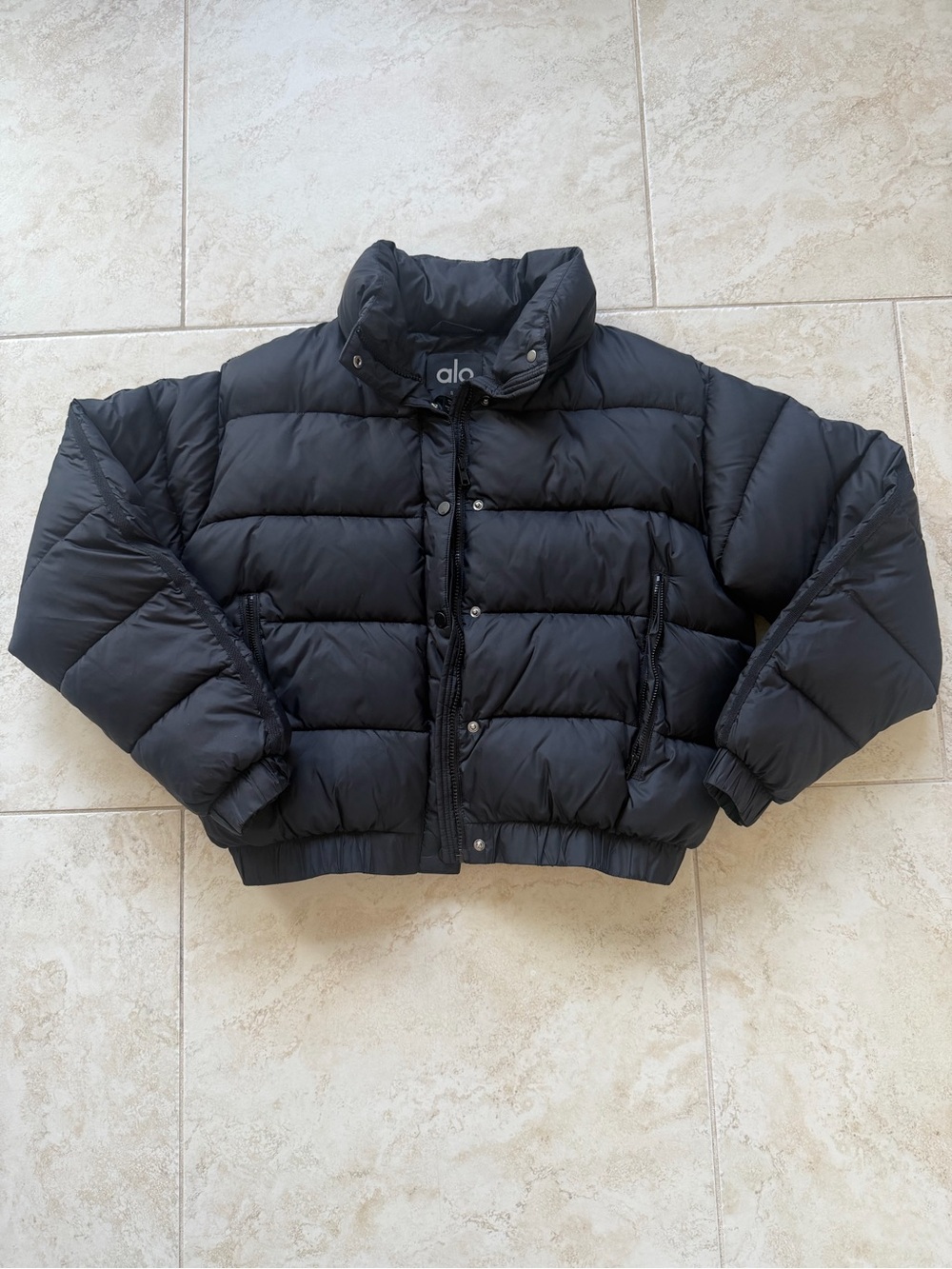 ALO YOGA Aspen Love Black Puffer Winter Cropped Jacket Zip Up